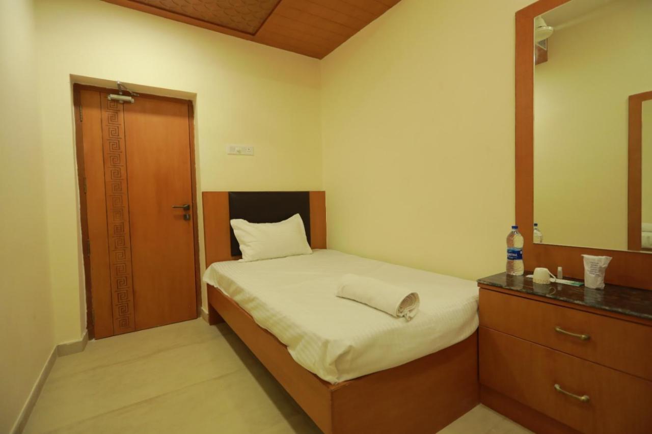 Hotel Ashok Palace Karūr Eksteriør billede